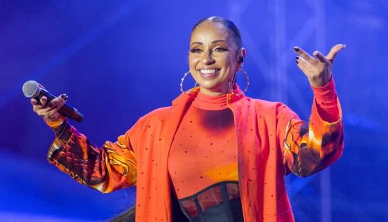 inside-jazz-in-the-gardens:-r&b-sensation-mya-shines-bright-on-women’s-history-month,-electrifying-performances,-and-collaborations-with-21-savage!